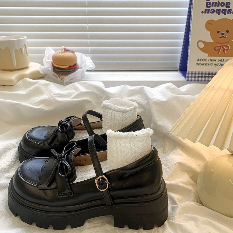 Luxury Lifestyle - Chaussures de luxe en cuir verni