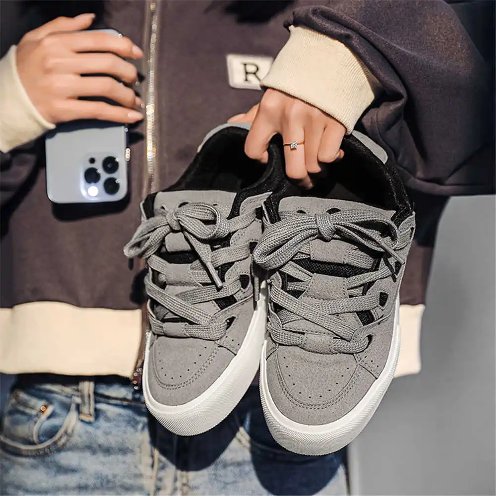 Luxury Lifestyle Shows - Chaussures d'école Hiphop avec laçage pour