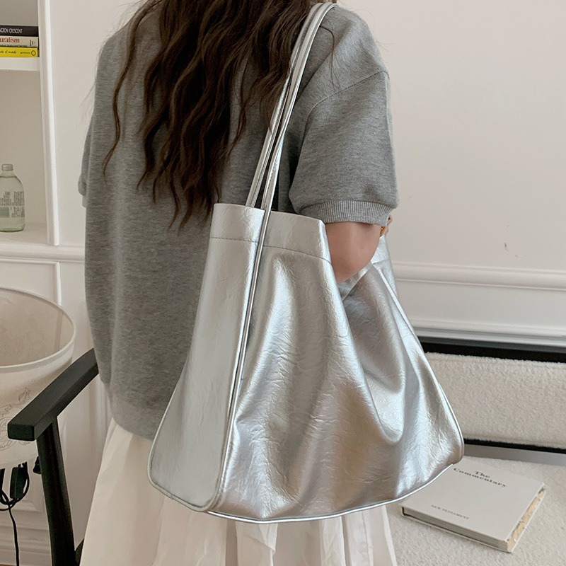 Sacs à main et sacs fourre-tou - Luxury Lifestyle avis et prix