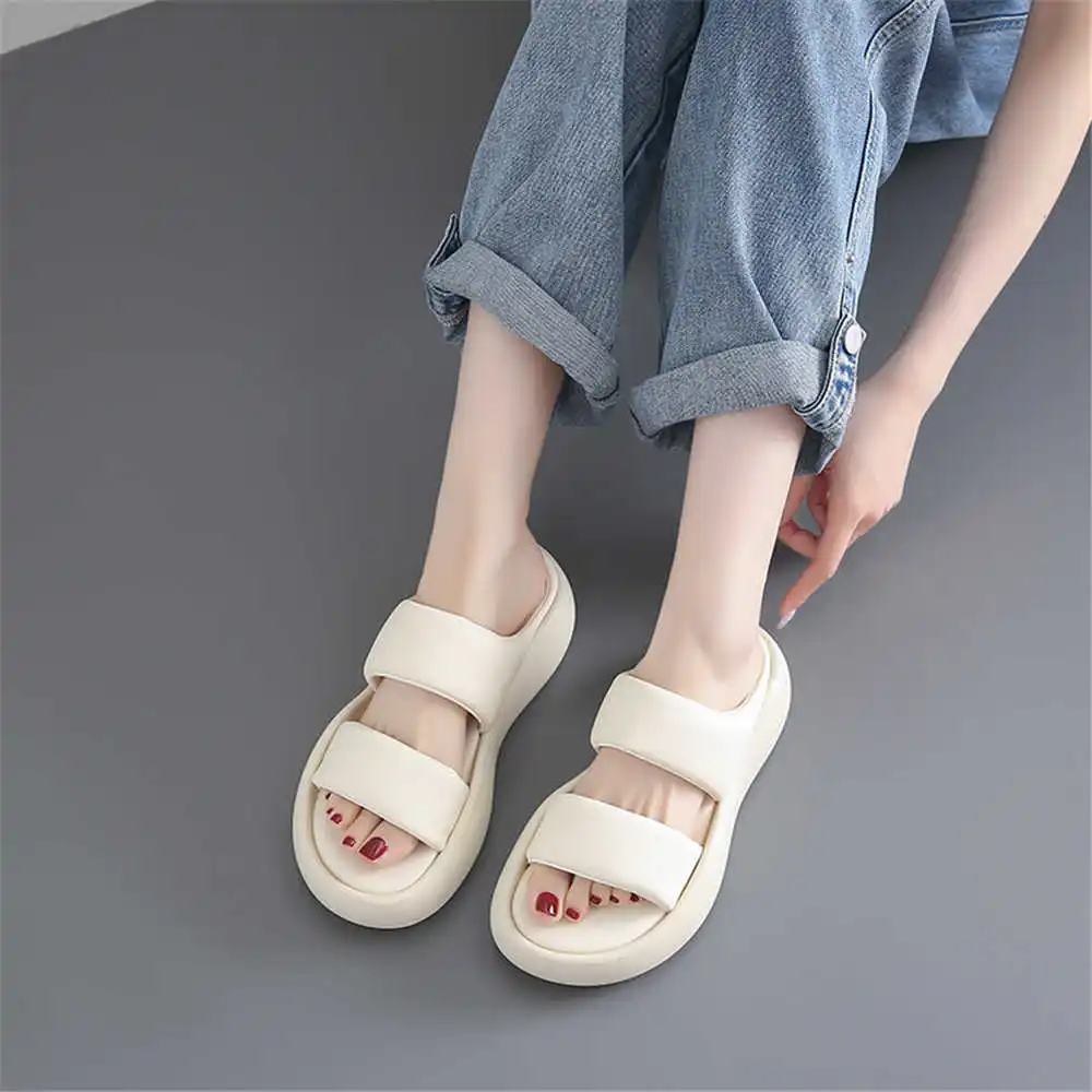 Chaussures d'été à bandes pour - Luxury Lifestyle Resorts avis et prix