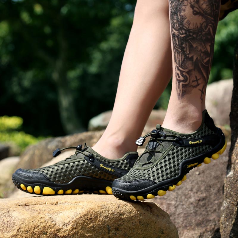 Chaussures de sport de montagn - Luxury Lifestyle Resorts avis et prix