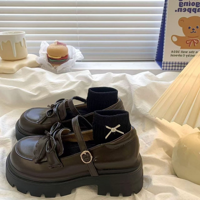 Chaussures de luxe en cuir ver - Luxury Lifestyle avis et prix