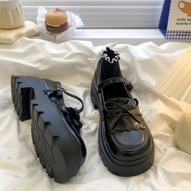 Chaussures de luxe en cuir ver - Luxury Lifestyle avis et prix